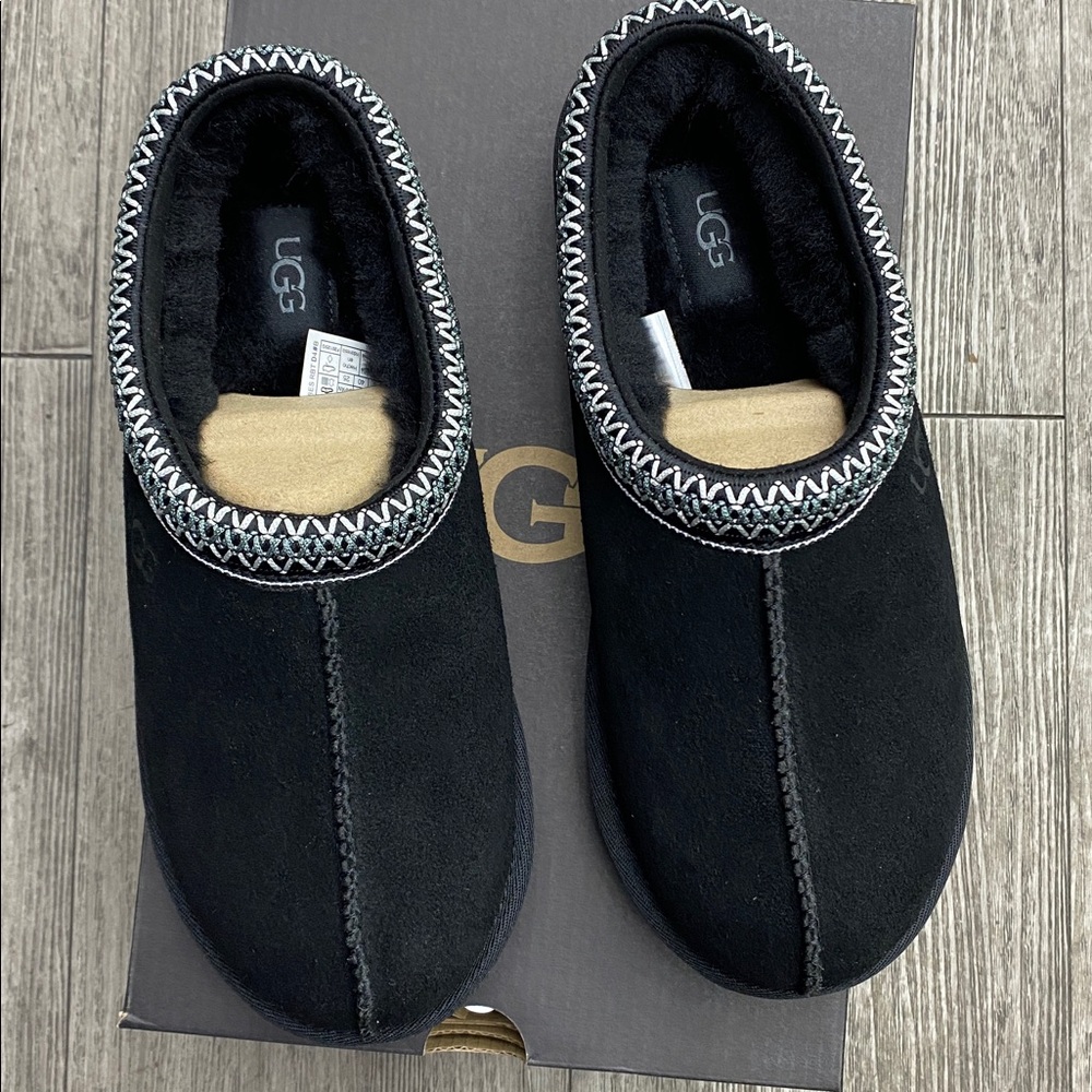 UGG Tasman Slipper Black – Men’s Size – Comfortable Suede Slip-On